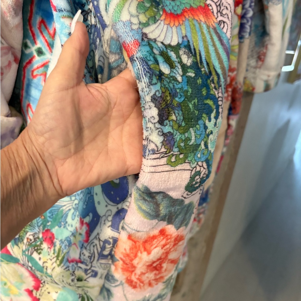 Johnny Was Vibrant Floral Hooded Coat size large,zip front, hooded with pockets - Picture 5 of 11